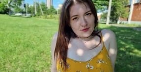 Anh trai dương vật khủng bị cô em xinh đẹp quyến rũ